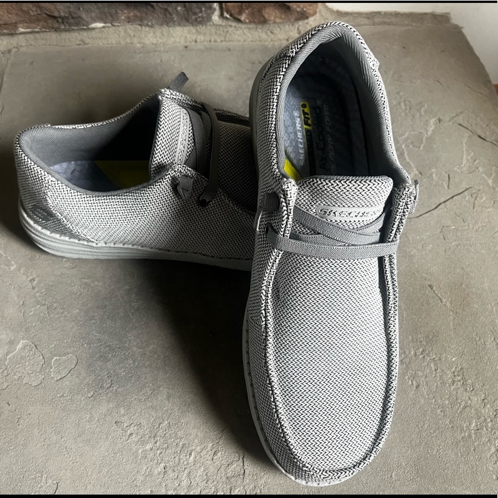 EUC Skechers